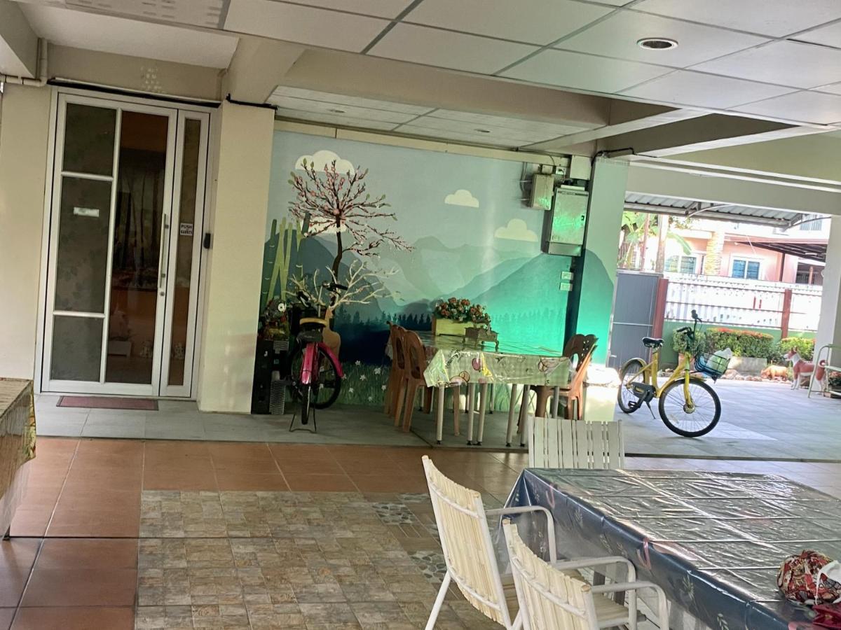Bann In Suan Lägenhet Bangkok Exteriör bild