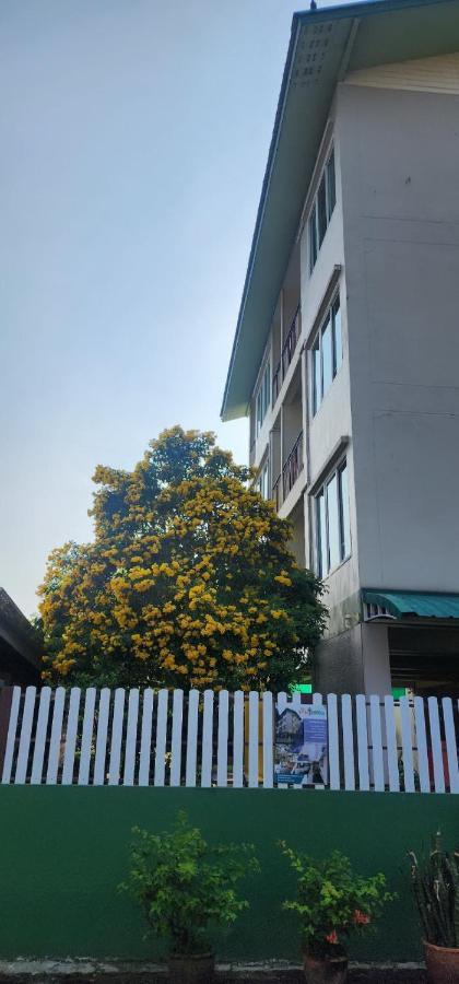 Bann In Suan Lägenhet Bangkok Exteriör bild